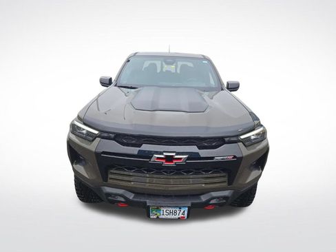 Used 2024 Chevrolet Colorado ZR2 w/ ZR2 Convenience Package III AWD/4WD image 11