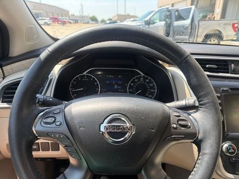 Used 2019 Nissan Murano SL FWD image 14