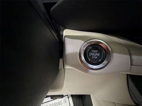 Used 2023 Buick Envision Avenir image 50