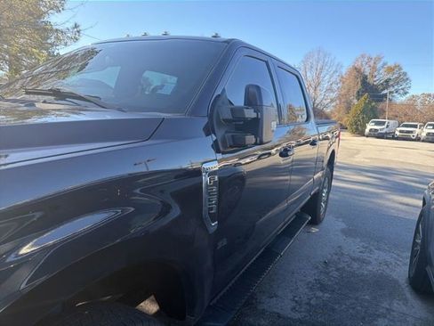 Used 2022 Ford F250 Lariat w/ Lariat Ultimate Package image 4