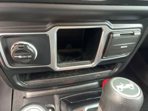 Certified 2018 Jeep Wrangler Sport AWD/4WD image 55
