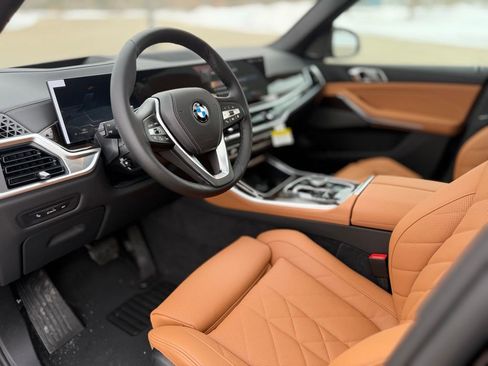 New 2026 BMW X5 xDrive40i w/ Premium Package image 12