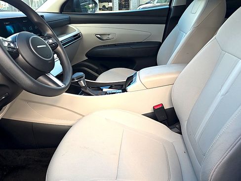 Used 2026 Hyundai Tucson SEL FWD image 6