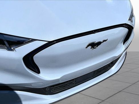 Used 2025 Ford Mustang Mach-E Premium RWD image 29