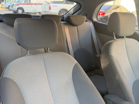 Used 2007 Hyundai Accent GS FWD image 18