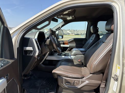Used 2017 Ford F350 King Ranch image 9