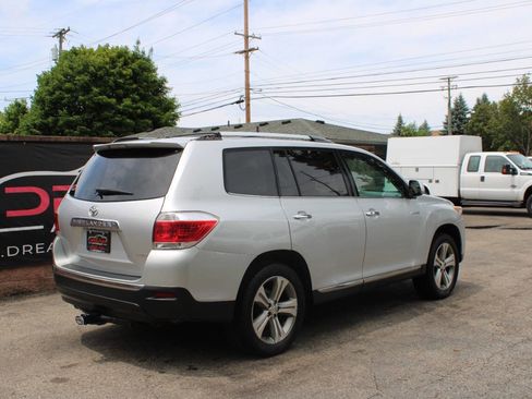 Used 2011 Toyota Highlander Limited image 6