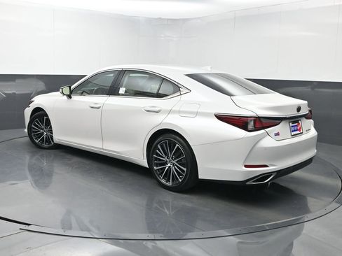 Used 2020 Lexus ES 350 Luxury w/ Accessory Package 2 image 26