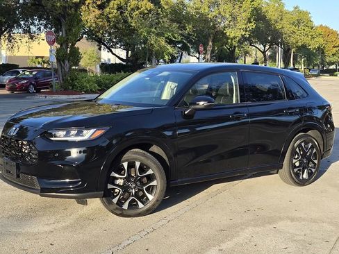 Used 2026 Honda HR-V EX-L image 4