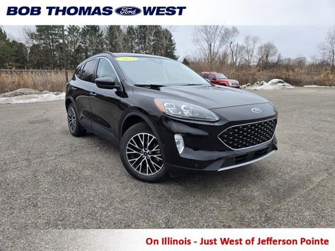 Used 2022 Ford Escape Titanium w/ Titanium Premium Package image 1