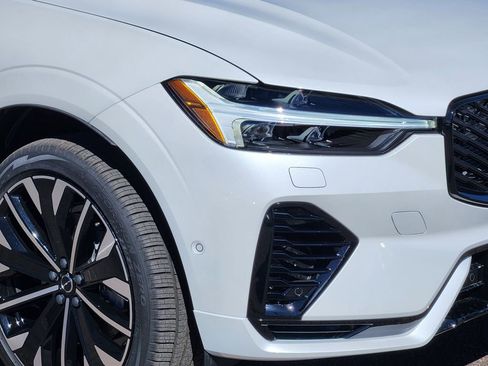New 2026 Volvo XC60 T8 Ultra w/ Protection Package Premier image 27