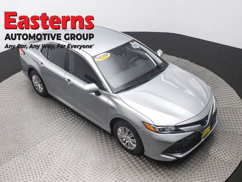 Used 2020 Toyota Camry LE w/ Fleet Convenience Package image 3