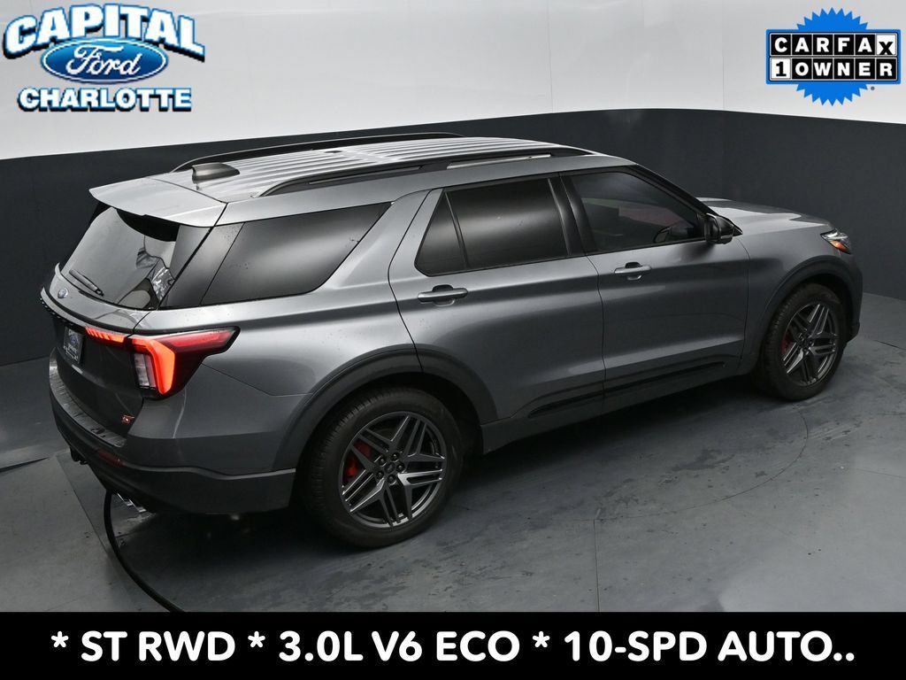 Used 2025 Ford Explorer ST RWD image 33