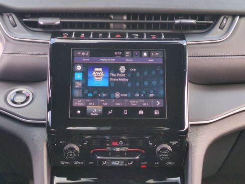 New 2025 Jeep Grand Cherokee L Laredo w/ Luxury Tech Group I RWD image 28