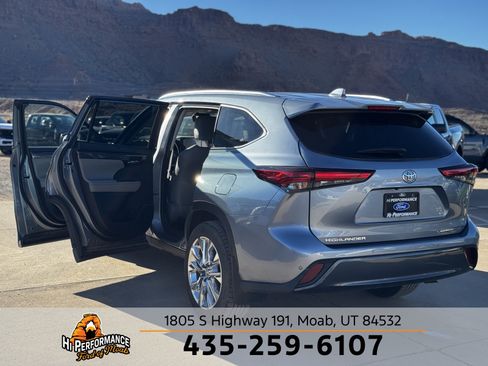 Used 2023 Toyota Highlander Limited image 41