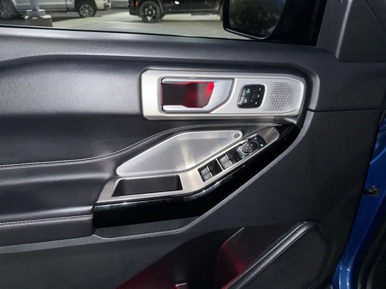 Used 2023 Ford Explorer ST w/ Equipment Group 401A AWD/4WD image 10