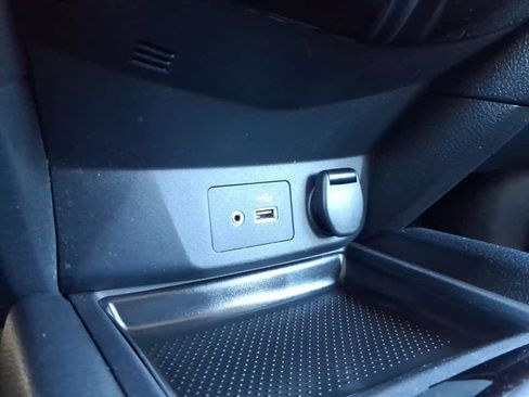 Certified 2018 Nissan Rogue S image 20