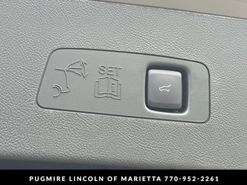 New 2026 Lincoln Corsair Reserve w/ Rear Removable Package Tray AWD/4WD image 19