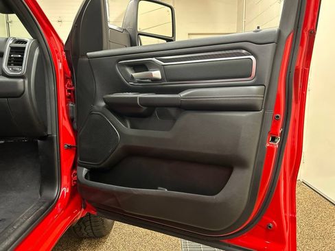 Used 2025 RAM 1500 Big Horn AWD/4WD image 13