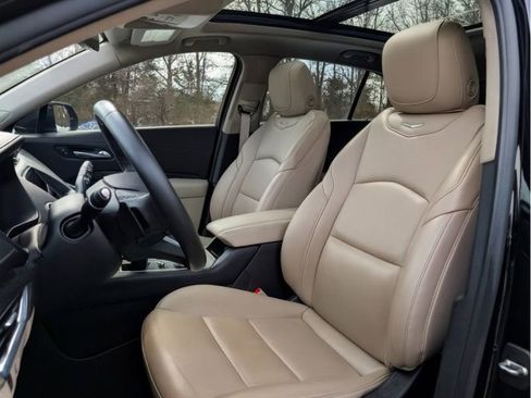 Used 2020 Cadillac XT4 Premium Luxury w/ Driver Awareness Package image 15