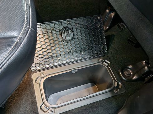 Used 2018 RAM 2500 Laramie w/ Sport Appearance Group image 20