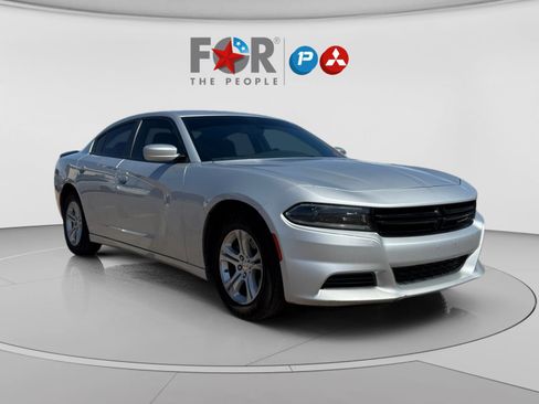Used 2022 Dodge Charger SXT RWD image 7