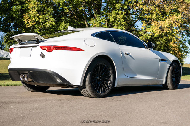 Used 2017 Jaguar F-TYPE Coupe RWD image 7
