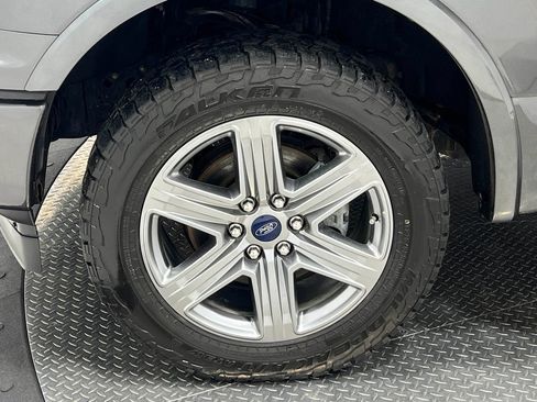 Used 2019 Ford F150 Lariat w/ Equipment Group 502A Luxury AWD/4WD image 39