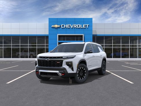 New 2026 Chevrolet Traverse Z71 w/ Enhanced Driving Package AWD/4WD image 32