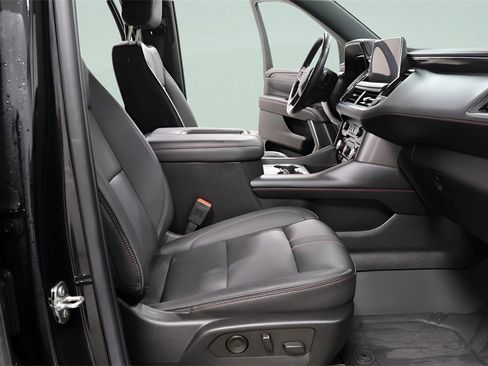 Used 2022 Chevrolet Tahoe RST w/ Luxury Package image 33