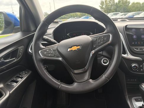 Certified 2019 Chevrolet Equinox LT w/ Sun & Navigation Package AWD/4WD image 11