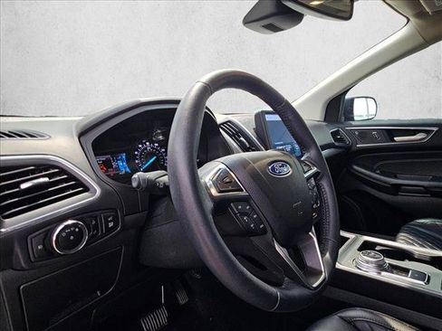 Used 2023 Ford Edge Titanium AWD/4WD image 9