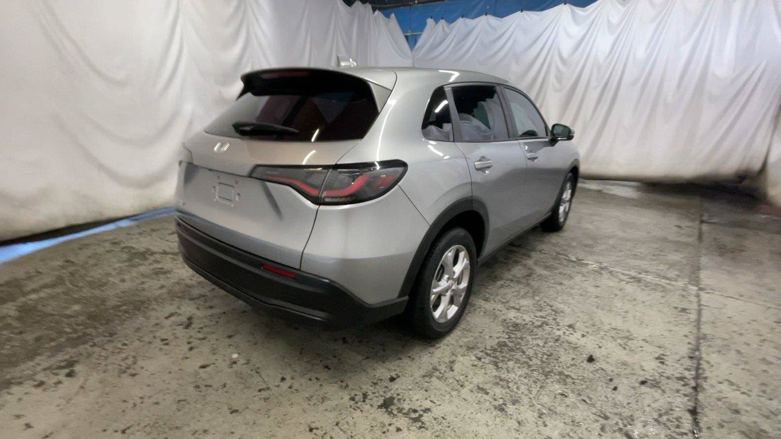 Certified 2024 Honda HR-V LX image 6
