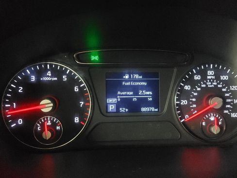 Used 2020 Kia Sorento LX image 23