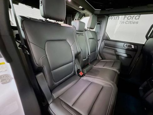 New 2025 Ford Bronco Outer Banks image 16