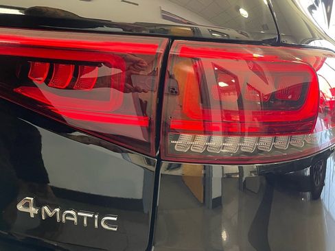 Used 2023 Mercedes-Benz EQB 300 4MATIC w/ Driver Assistance Package image 19