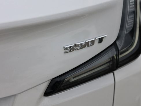 Used 2022 Cadillac XT4 Sport w/ Enhanced Visibility Package image 8