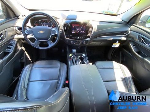 Used 2021 Chevrolet Traverse LT w/ LT Premium Package AWD/4WD image 33
