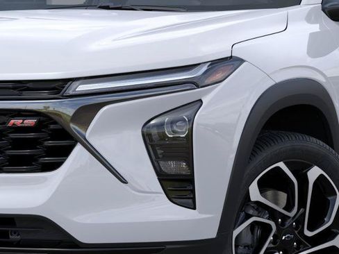 New 2026 Chevrolet Trax RS w/ Driver Confidence Package FWD image 34