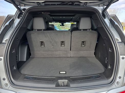 Used 2023 Buick Enclave Avenir w/ Avenir Technology Package image 13