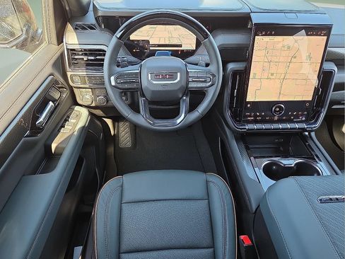New 2026 GMC Yukon XL AT4 w/ AT4 Premium Plus Package AWD/4WD image 13