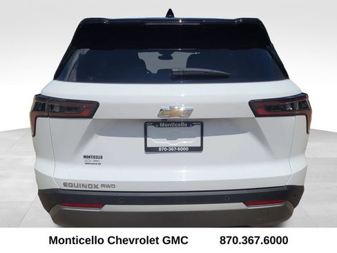 Used 2026 Chevrolet Equinox LT w/ Convenience Package II AWD/4WD image 6