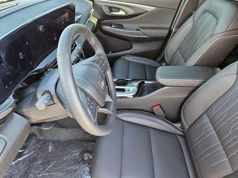 New 2026 Buick Envista Avenir image 9