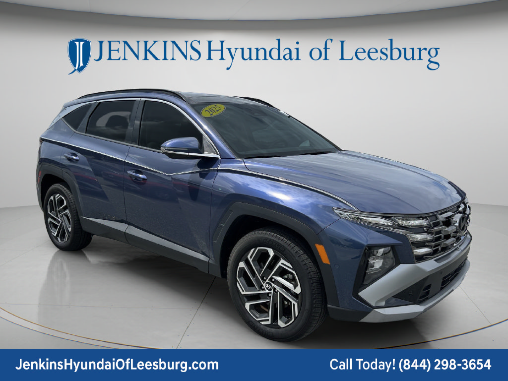 Certified 2025 Hyundai Tucson Limited AWD/4WD image 1