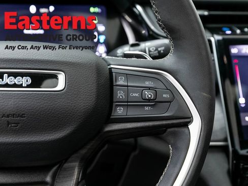 Used 2022 Jeep Grand Cherokee Limited 4xe AWD/4WD image 16