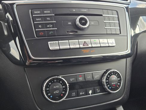 Used 2019 Mercedes-Benz GLS 450 4MATIC w/ Premium 1 Package image 32