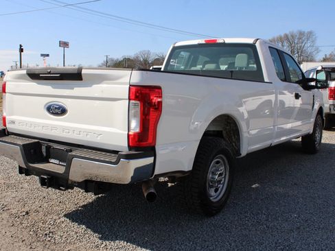 Used 2017 Ford F250 XL w/ Power Equipment Group RWD image 8