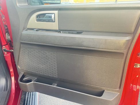 Used 2013 Ford Expedition EL Limited image 34