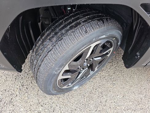 New 2026 Subaru Forester Premium image 32