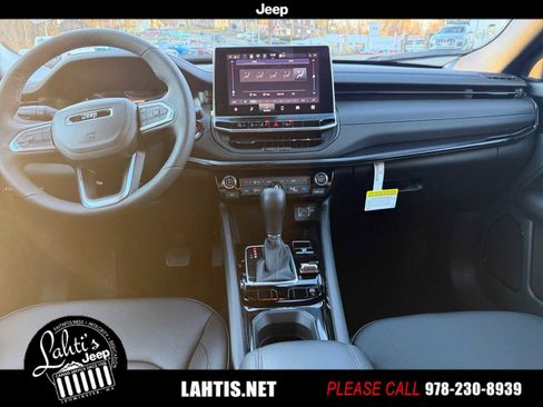 New 2026 Jeep Compass Limited image 32